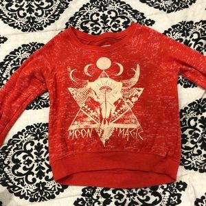Sweatshirt